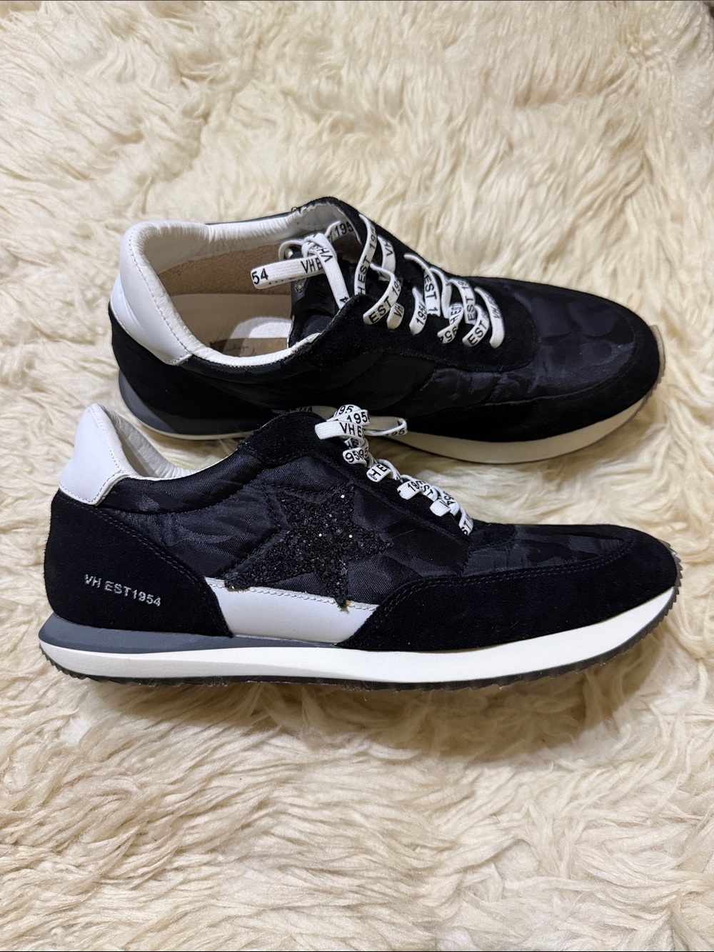 Vintage Havana Fierce 2 Sneakers Sz 9